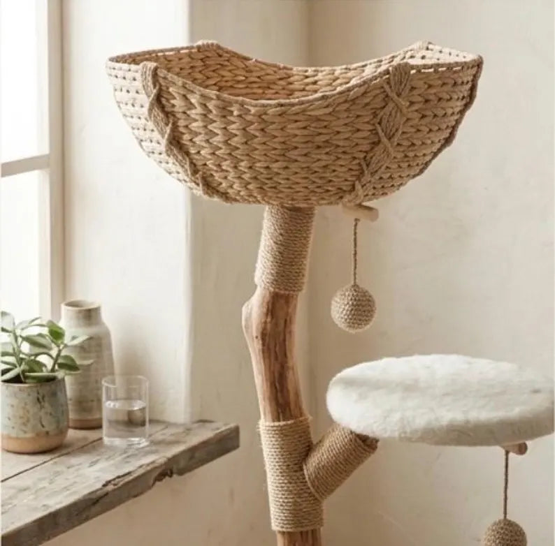 Tiragraffi in legno artigianale per gatti con cesto in rattan – torre moderna in sisal stile bohémien